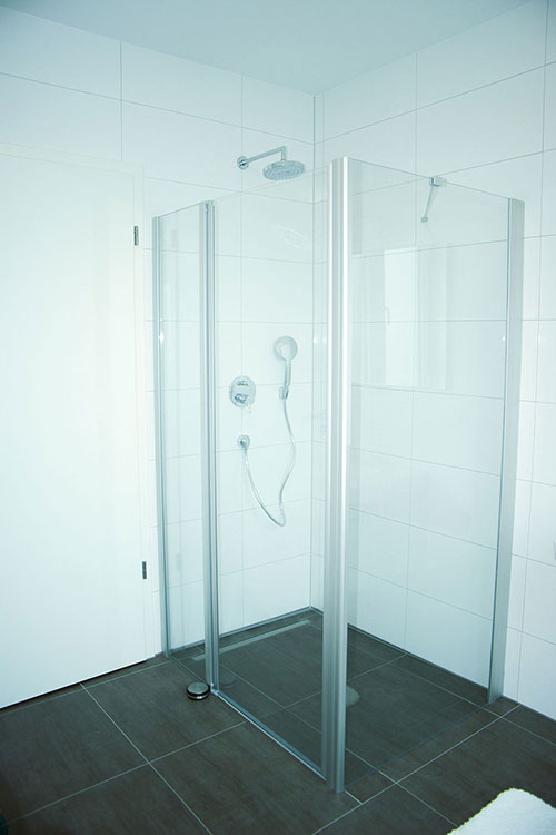 bad camberg ferienwohnung bauer dusche 0024 500